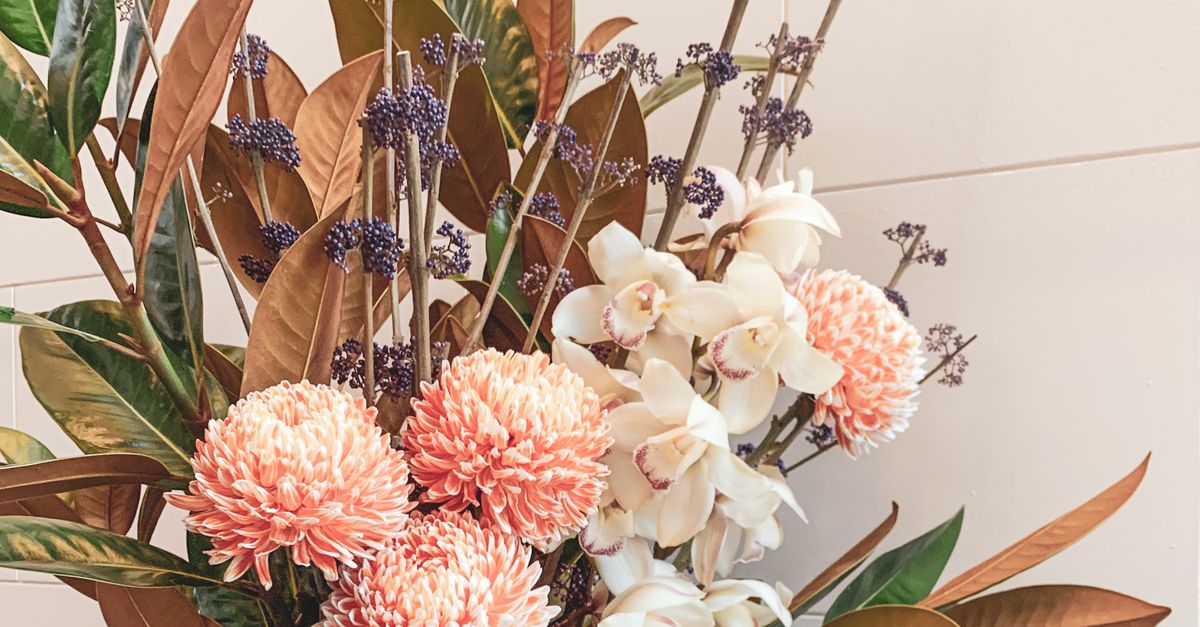 Statement Centrepieces: Choosing the Right Size and Style