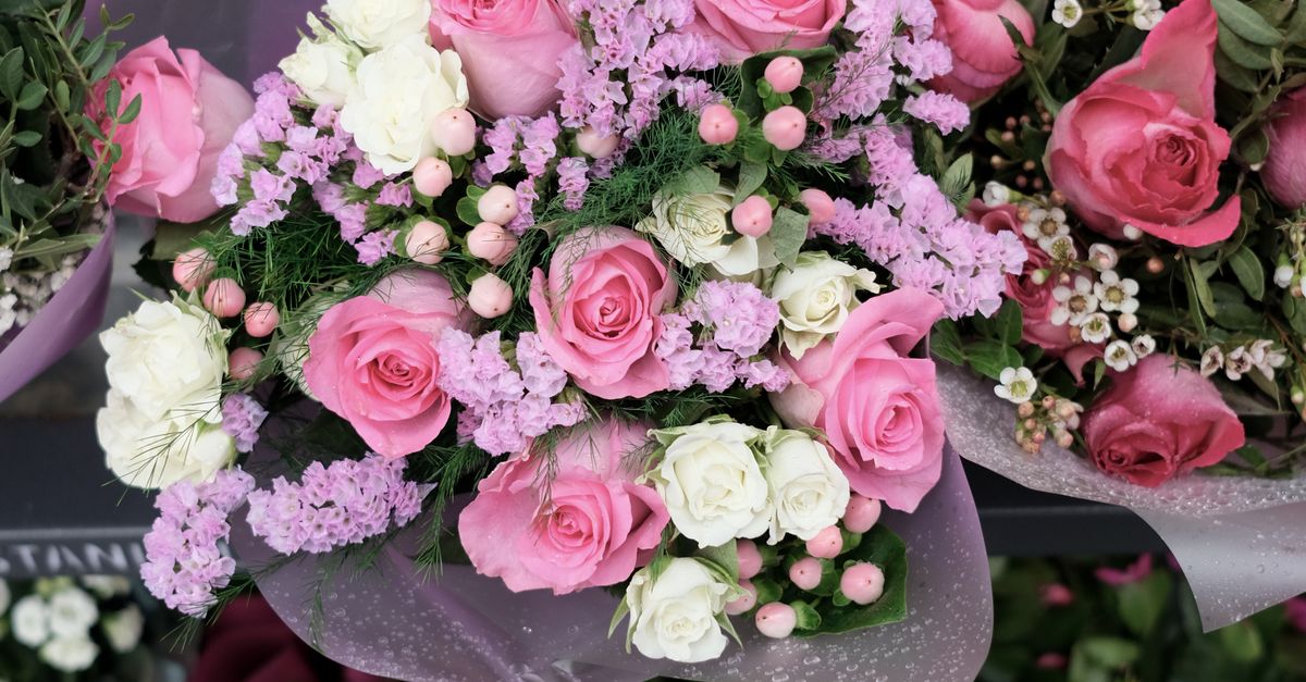 Unique Floral Combinations for a Summer Celebration
